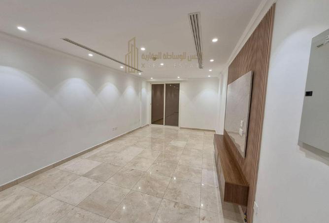 961361 - Property Image 3