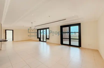 Apartment - 2 Bedrooms - 3 Bathrooms for rent in East Porto Drive - Porto Arabia - The Pearl Island - Doha