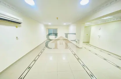 Apartment - 3 Bedrooms - 3 Bathrooms for rent in Old Airport Road - Doha