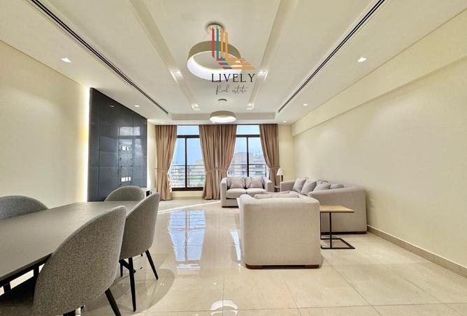 999863 - Property Image 2