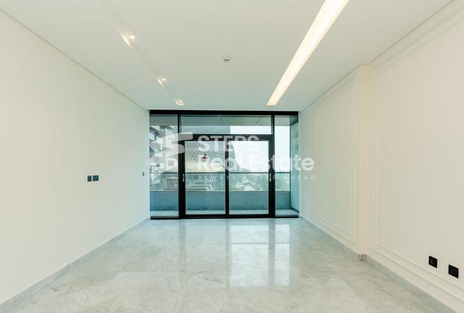 992438 - Property Image 2