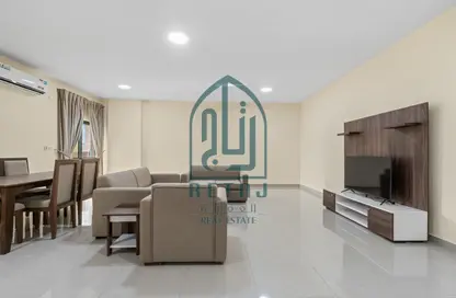 Apartment - 2 Bedrooms - 2 Bathrooms for rent in Old Al Ghanim - Al Ghanim - Doha