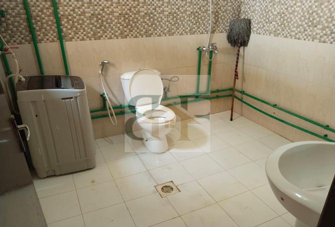 982789 - Property Image 3