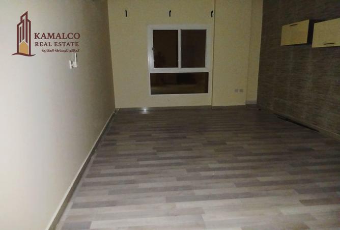 954617 - Property Image 2
