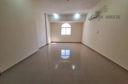 Empty Room image for: Apartment - 3 Bedrooms - 3 Bathrooms for rent in Al Mansoura - Doha, Image 1