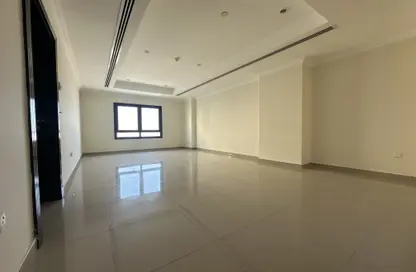 Apartment - 1 Bedroom - 2 Bathrooms for rent in East Porto Drive - Porto Arabia - The Pearl Island - Doha