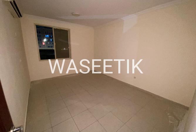 954423 - Property Image 2