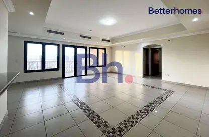 Apartment - 2 Bedrooms - 3 Bathrooms for rent in West Porto Drive - Porto Arabia - The Pearl Island - Doha
