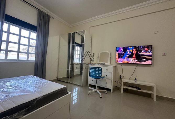 950177 - Property Image 3