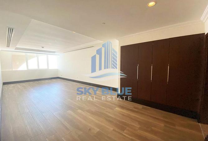 807741 - Property Image 2