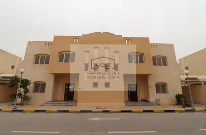Outdoor Building image for: Villa - 3 Bedrooms - 4 Bathrooms for rent in Umm Salal Mahammad - Umm Salal Mohammed - Doha, Image 1
