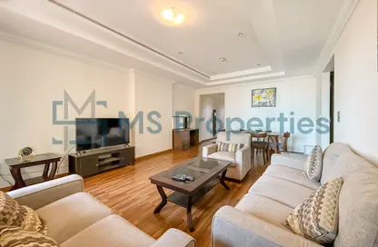 Apartment - 1 Bedroom - 2 Bathrooms for rent in East Porto Drive - Porto Arabia - The Pearl Island - Doha
