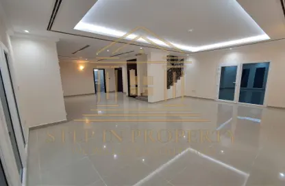 Villa - 3 Bedrooms - 5 Bathrooms for rent in Wadi Al Markh - Muraikh - AlMuraikh - Doha