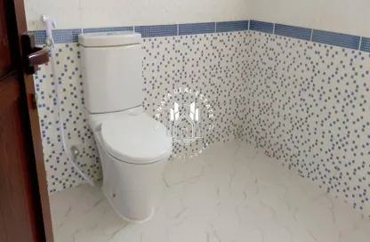 Apartment - 2 Bedrooms - 2 Bathrooms for rent in Ain Khaled - Doha