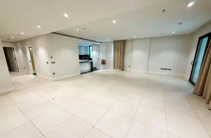 Apartment - 4 Bedrooms - 5 Bathrooms for rent in Msheireb Galleria - Msheireb Downtown Doha - Doha