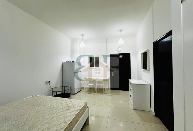 952881 - Property Image 3