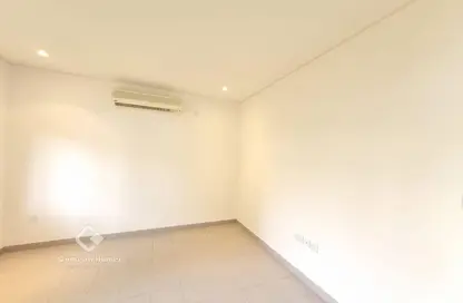 Compound - 3 Bedrooms - 3 Bathrooms for rent in Al Gharrafa - Al Gharrafa - Doha