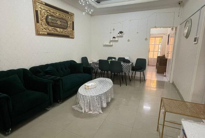 989472 - Property Image 2