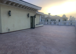 Triplex Penthouse Huge Roof Top terrace!