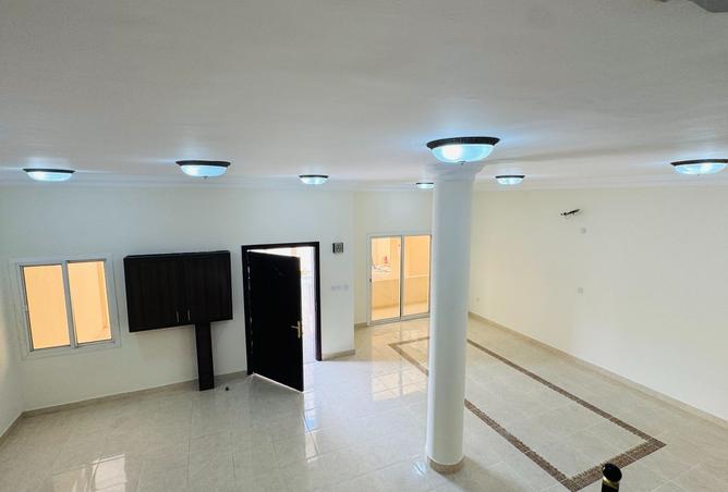 992955 - Property Image 3