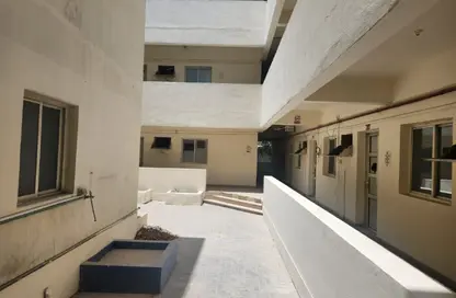 Labor Camp - Studio - 7+ Bathrooms for rent in Industrial Area 4 - Industrial Area - Industrial Area - Doha