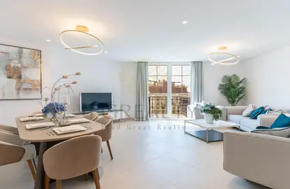 Penthouse - 3 Bedrooms - 4 Bathrooms for rent in Floresta Gardens - Floresta Gardens - The Pearl Island - Doha