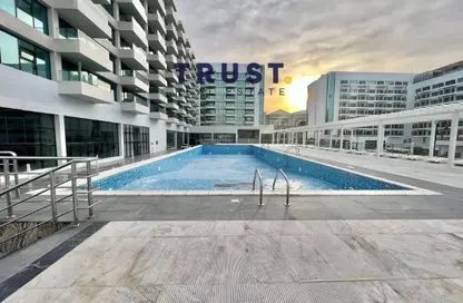 Apartment - 1 Bedroom - 2 Bathrooms for sale in Marina Tower 23 - Marina District - Lusail