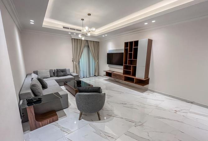 915955 - Property Image 3