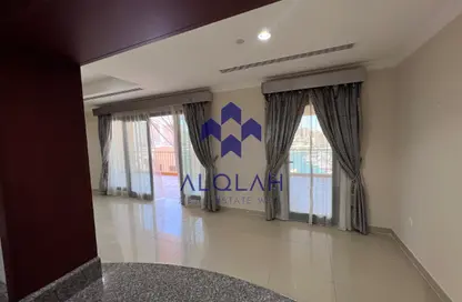 Apartment - 2 Bedrooms - 3 Bathrooms for rent in West Porto Drive - Porto Arabia - The Pearl Island - Doha