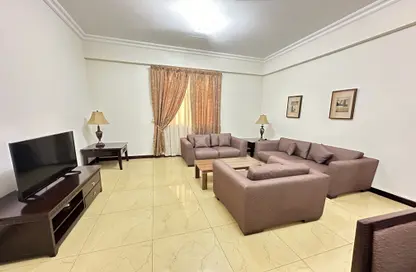 Apartment - 2 Bedrooms - 2 Bathrooms for rent in Al Sadd Road - Al Sadd - Doha