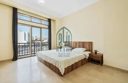Room / Bedroom image for: Apartment - 1 Bedroom - 1 Bathroom for rent in Umm Ghuwailina 4 - Umm Ghuwailina - Doha, Image 1