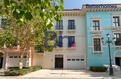 Apartment - 3 Bedrooms - 4 Bathrooms for sale in Carnaval - Qanat Quartier - The Pearl Island - Doha