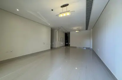 Empty Room image for: Apartment - 2 Bedrooms - 2 Bathrooms for rent in Marina District - Lusail, Image 1