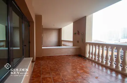 Apartment - 1 Bedroom - 2 Bathrooms for rent in East Porto Drive - Porto Arabia - The Pearl Island - Doha