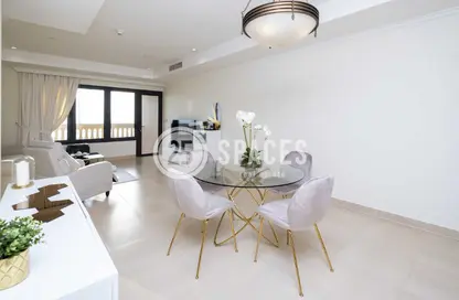 Apartment - 2 Bedrooms - 3 Bathrooms for rent in West Porto Drive - Porto Arabia - The Pearl Island - Doha