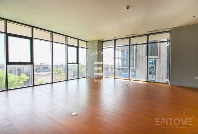 977470 - Property Image 2