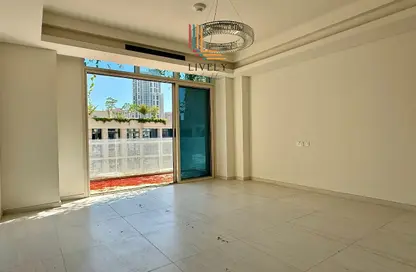 Apartment - 1 Bedroom - 2 Bathrooms for rent in Crystal Residence - Gewan Island - The Pearl Island - Doha