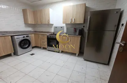 Apartment - 2 Bedrooms - 2 Bathrooms for rent in Al Mansoura - Doha