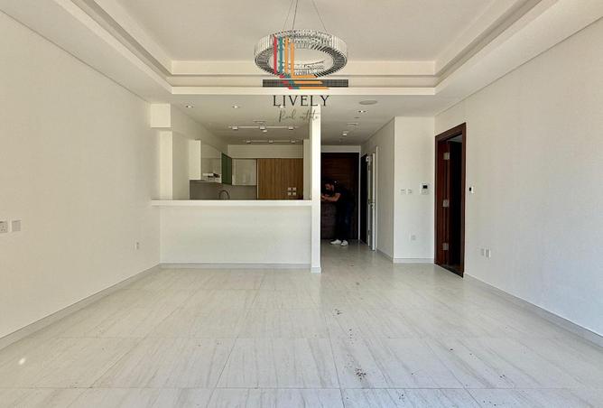 976391 - Property Image 3