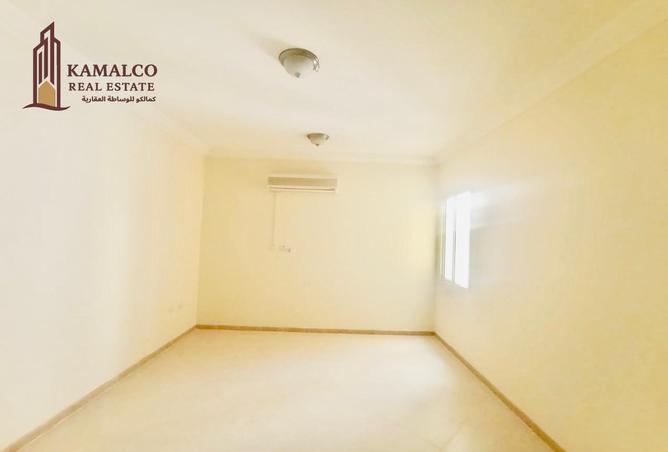 928581 - Property Image 2