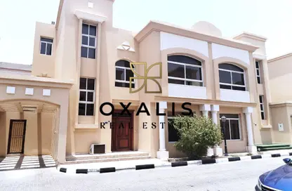 Villa - 4 Bedrooms - 4 Bathrooms for rent in Muraikh - AlMuraikh - Doha