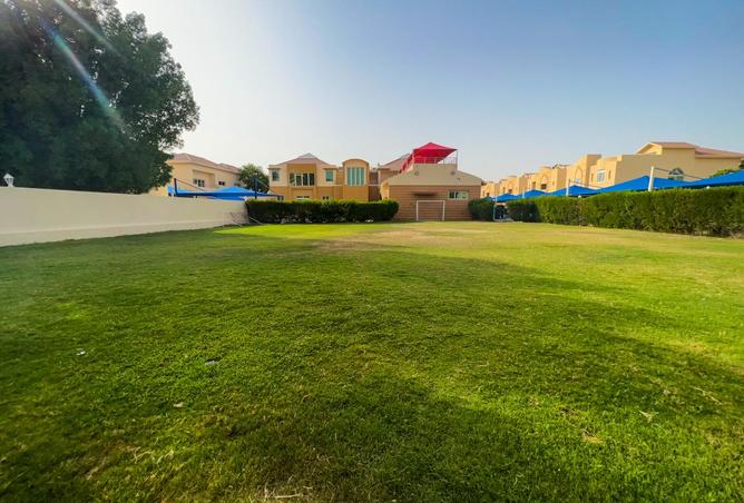 913317 - Property Image 2