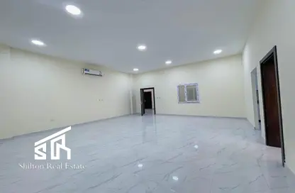 Empty Room image for: Apartment - 3 Bedrooms - 2 Bathrooms for rent in Al Keesa Gate - Al Kheesa - Umm Salal Mohammed, Image 1