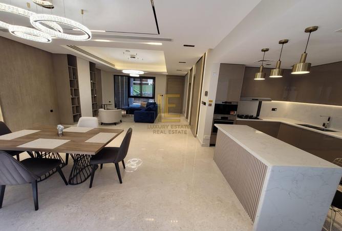 987703 - Property Image 2