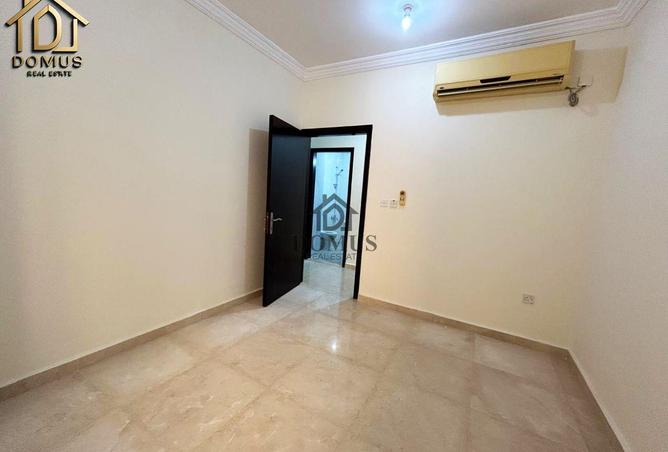942265 - Property Image 2