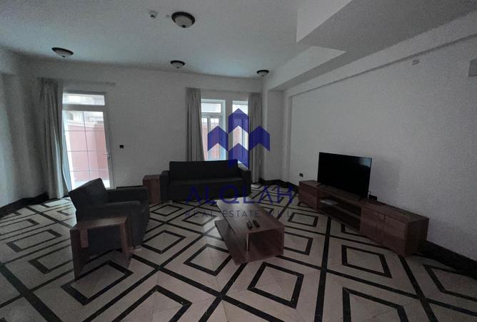 945585 - Property Image 2