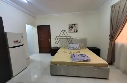 Apartment - Studio - 1 Bathroom for rent in Umm Ghuwalina - Umm Ghuwailina - Doha