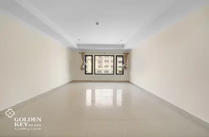 Apartment - 1 Bedroom - 2 Bathrooms for rent in West Porto Drive - Porto Arabia - The Pearl Island - Doha