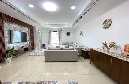 Apartment - 1 Bedroom - 2 Bathrooms for sale in Porto Arabia - The Pearl Island - Doha