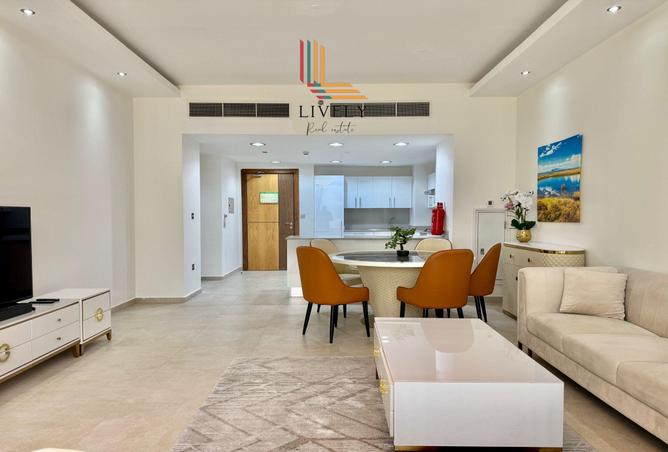 928570 - Property Image 2